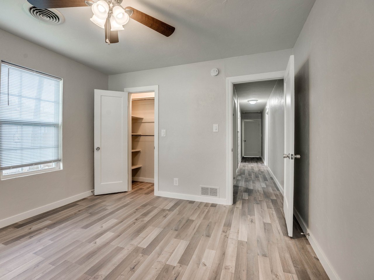 1810 N Park