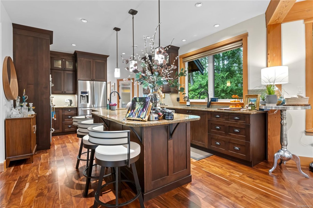 760 Marine Dr