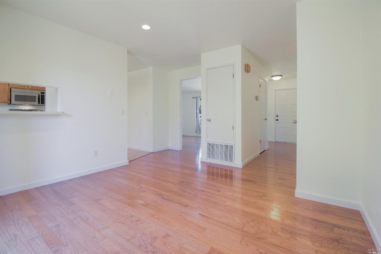 1719 Rainier Ave