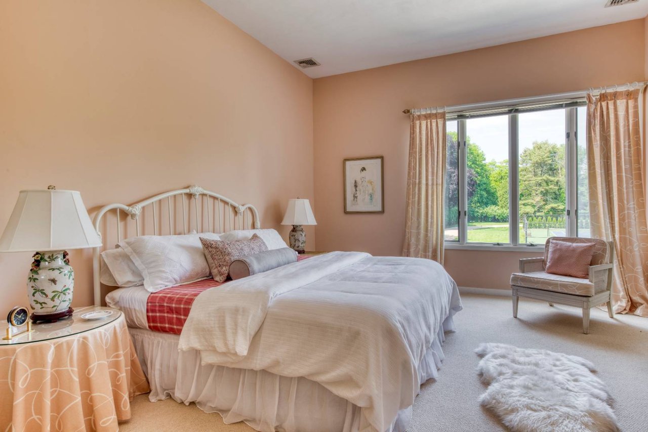 140 Ox Pasture Rd