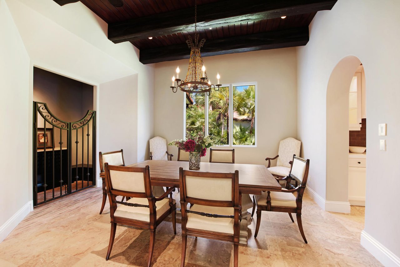10838 Est Cortile CT