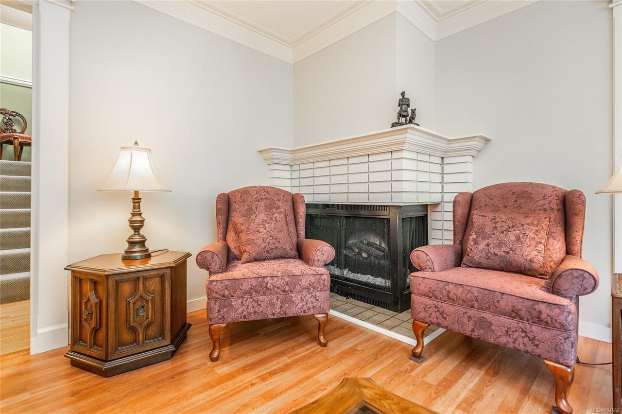 8-1019 Pemberton Rd