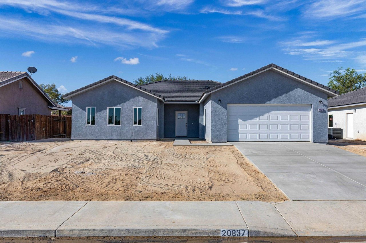 20837 W Lake Dr