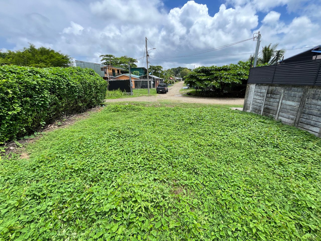 Great Lot Ready to Build, Uvita Whale Tail.