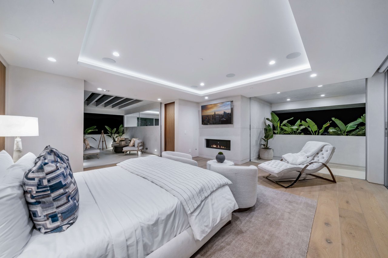 The Apex HH | 7115 Macapa Drive