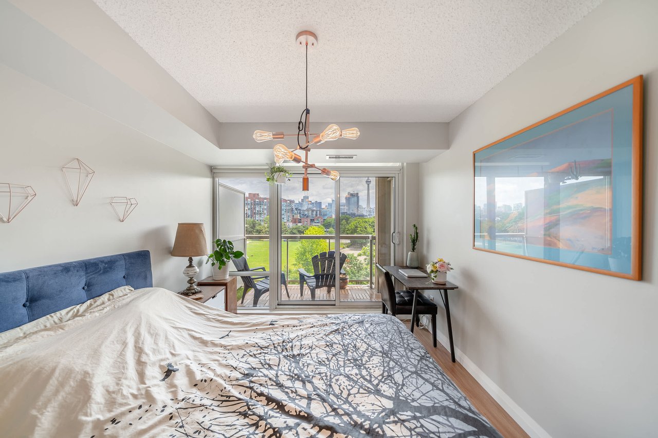 15 Stafford Street #401