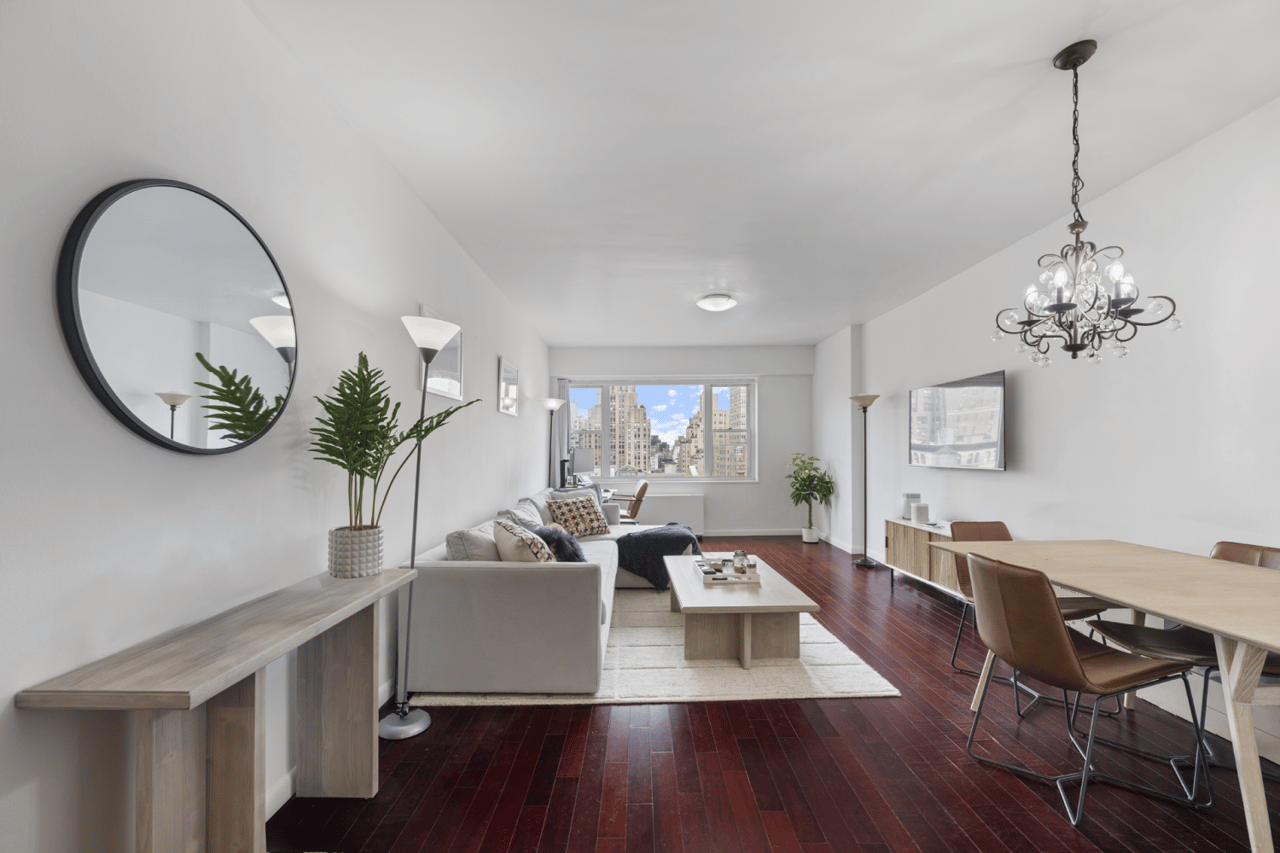 60 East 8th Street, Apt 11D