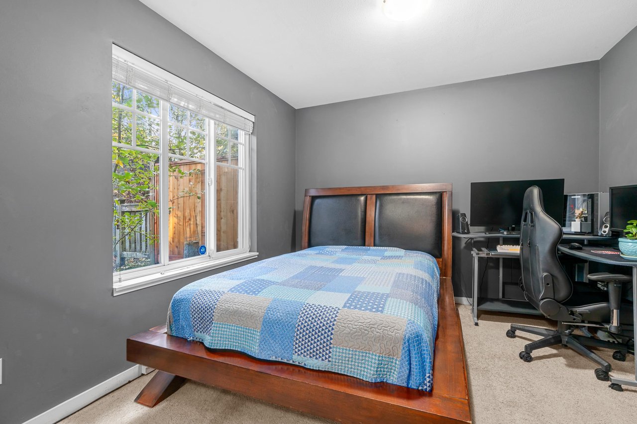 8-14462 61a Ave