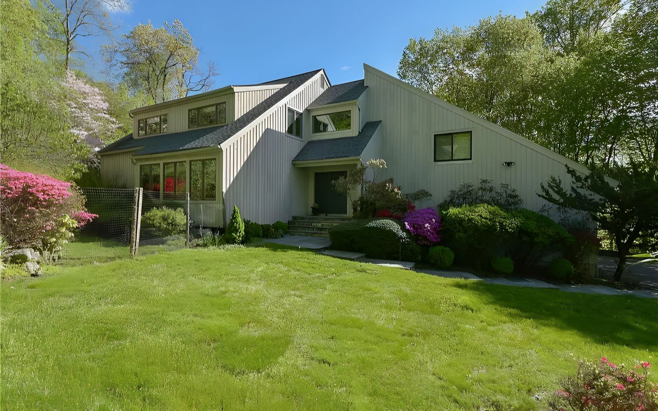 79 Indian Hill Rd