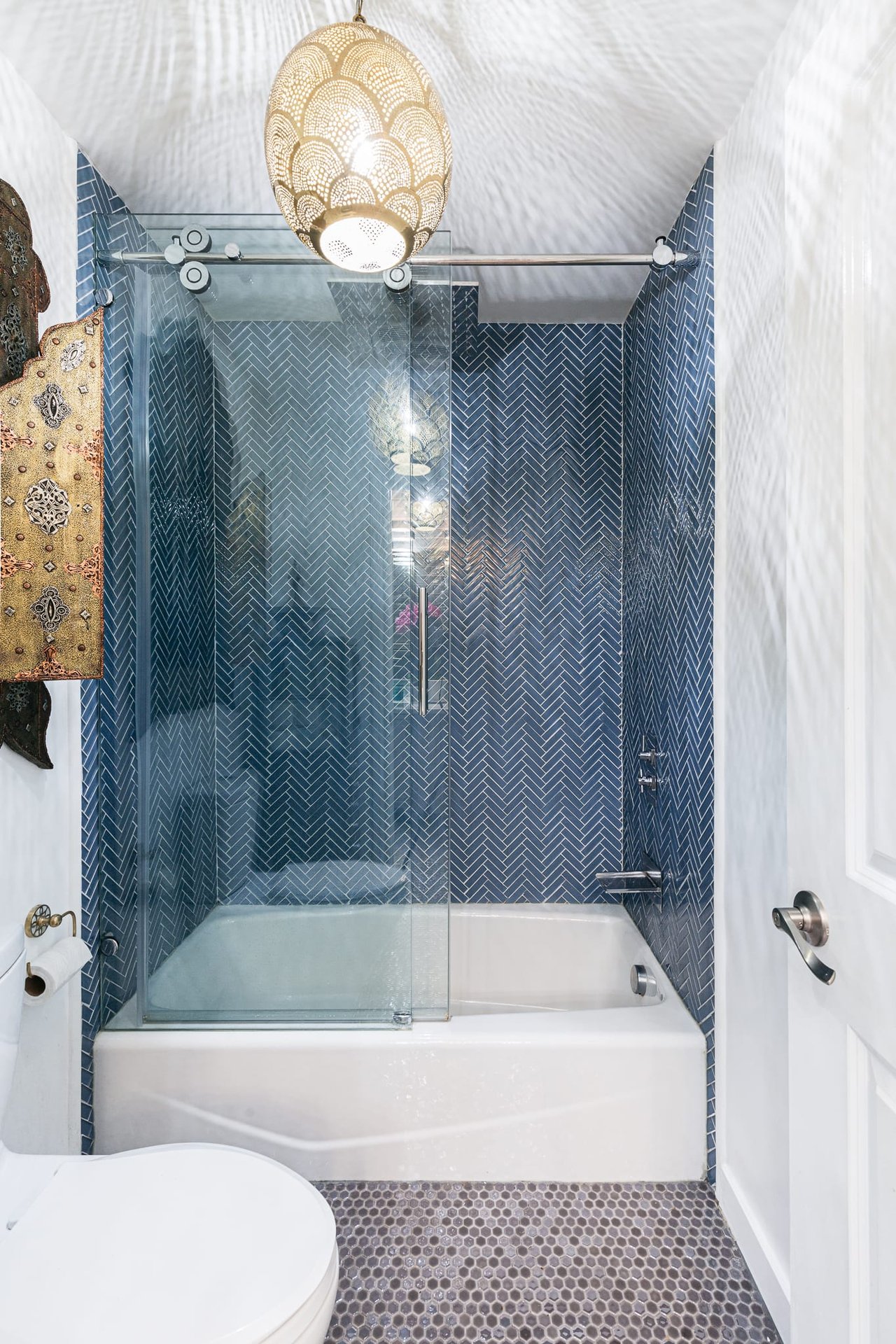 Stunning Modern View Home perched at the top of Glassell Park