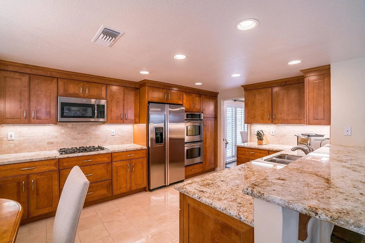 24612 VISTA CERRITOS
