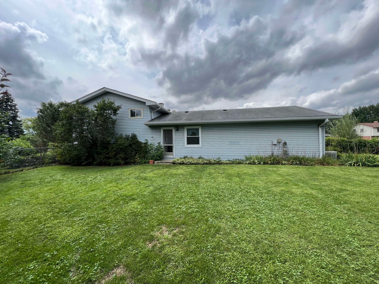 531 Kenilworth Court Des Plaines, IL  60016