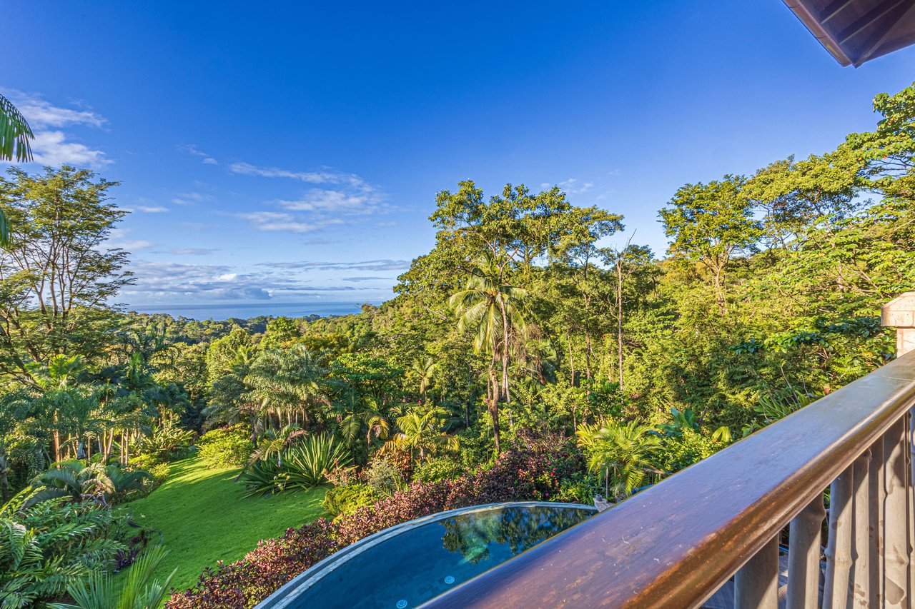 Luxurious Coastal Retreat with Ocean Views in Uvita, Costa Rica