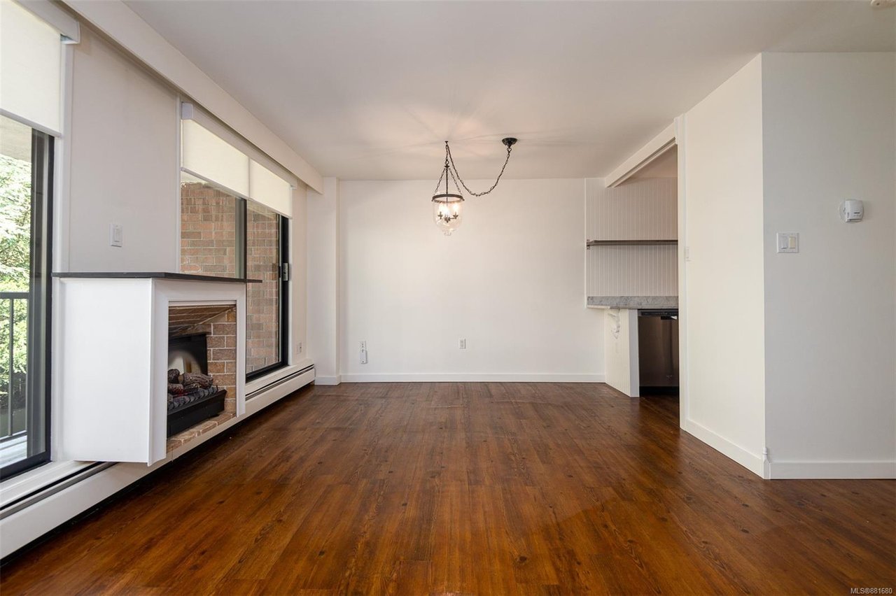 306-777 Blanshard St