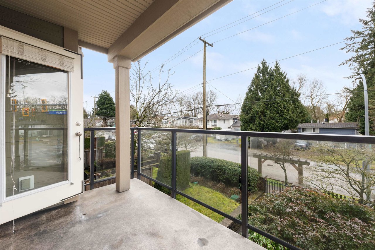212-2175 Fraser Ave