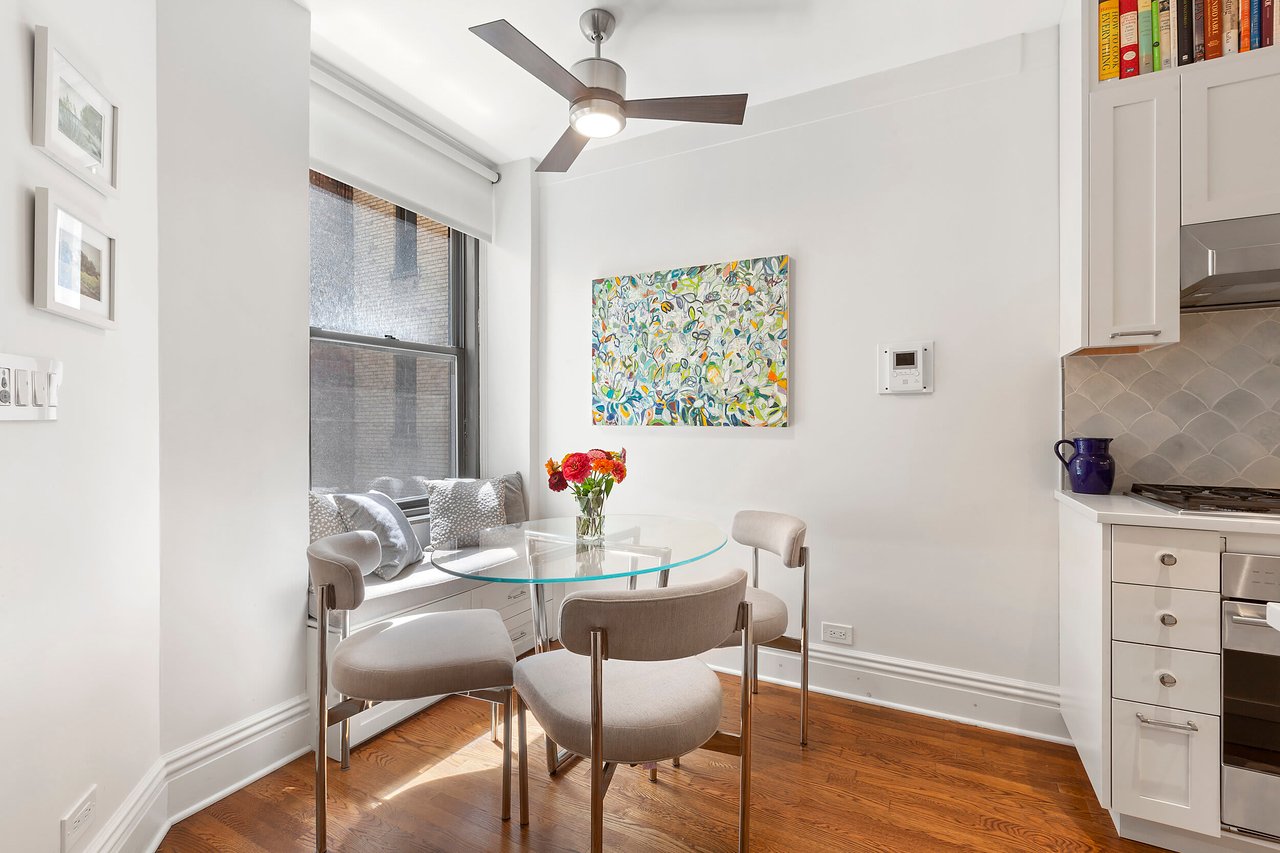 243 W 70th St #3D