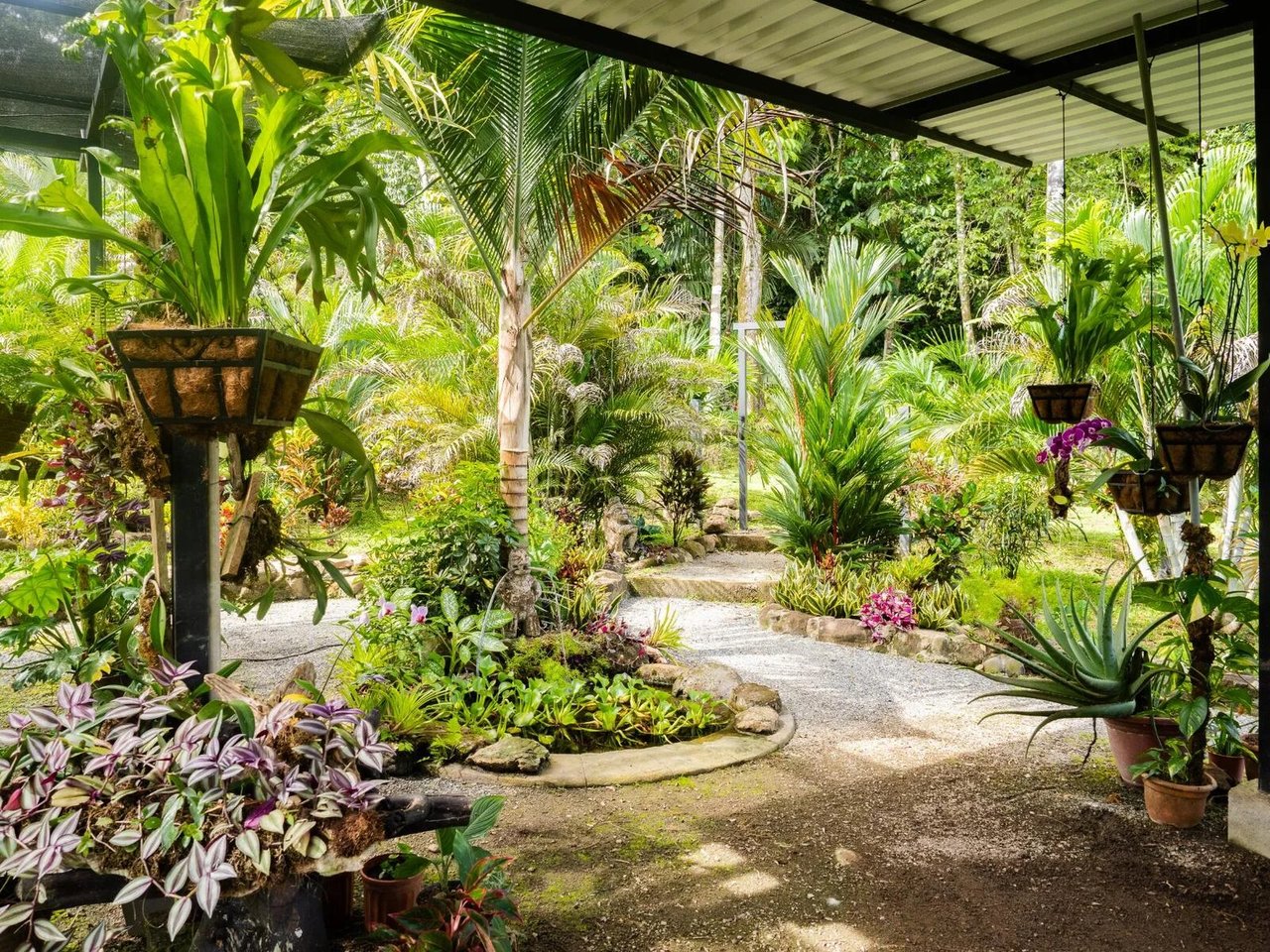 Private Waterfall Jungle Villa, Ojochal, Puntarenas
