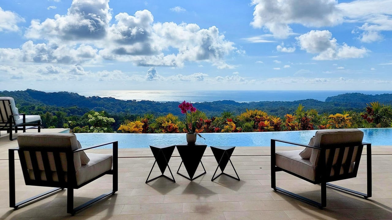 Elegant, Modern Ocean View Home on 2.75 Acres