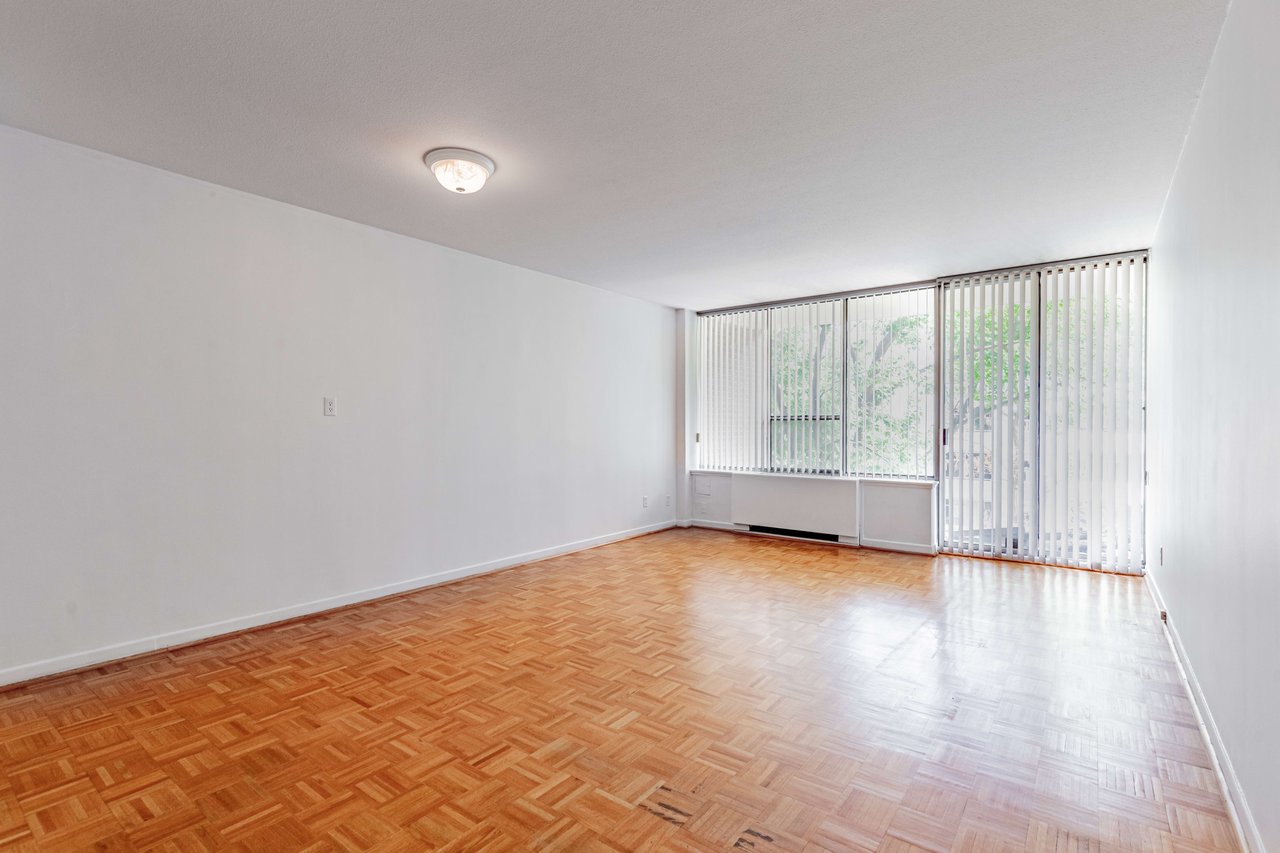 FOREST HILL OVERSIZED SUITE