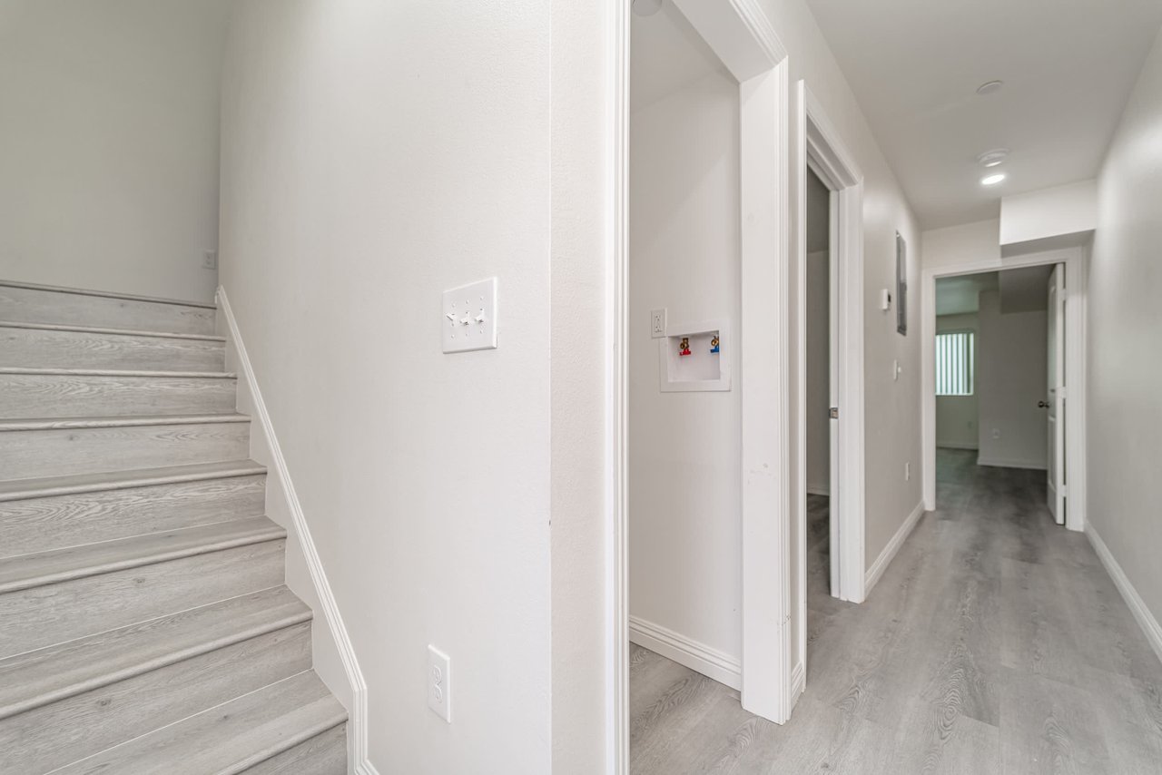 Menlo Ave Townhomes, Los Angeles | USC |  SOLD OUT