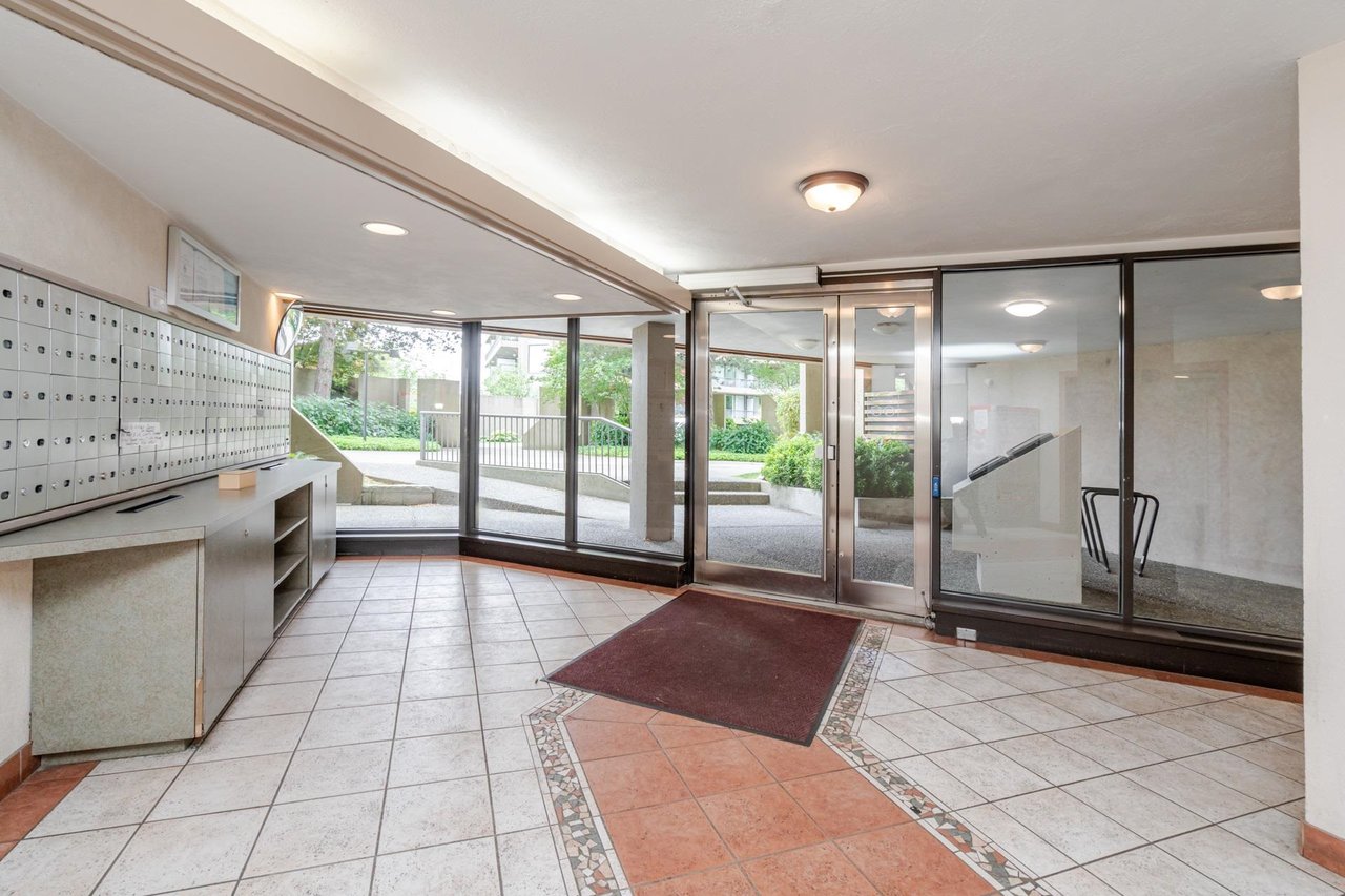 405-3760 Albert Street, Burnaby