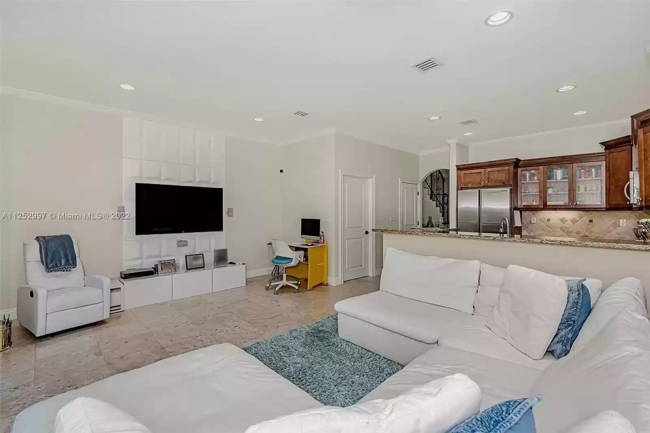 2929 Day Avenue