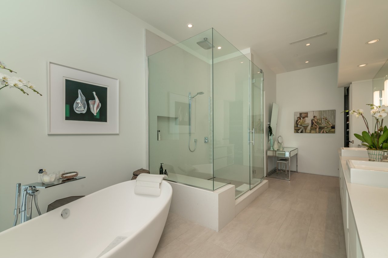 280 Golden Gate Point PH 2
