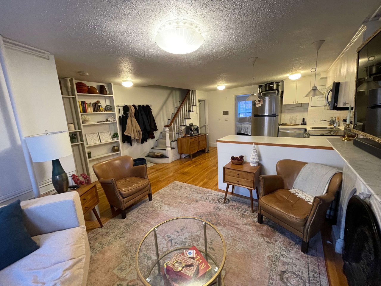JULY - Appleton Street 2 bed 2 bath w. Private Patio & Laundry - Pets Negotiable!  HEAT AND HW incl! 