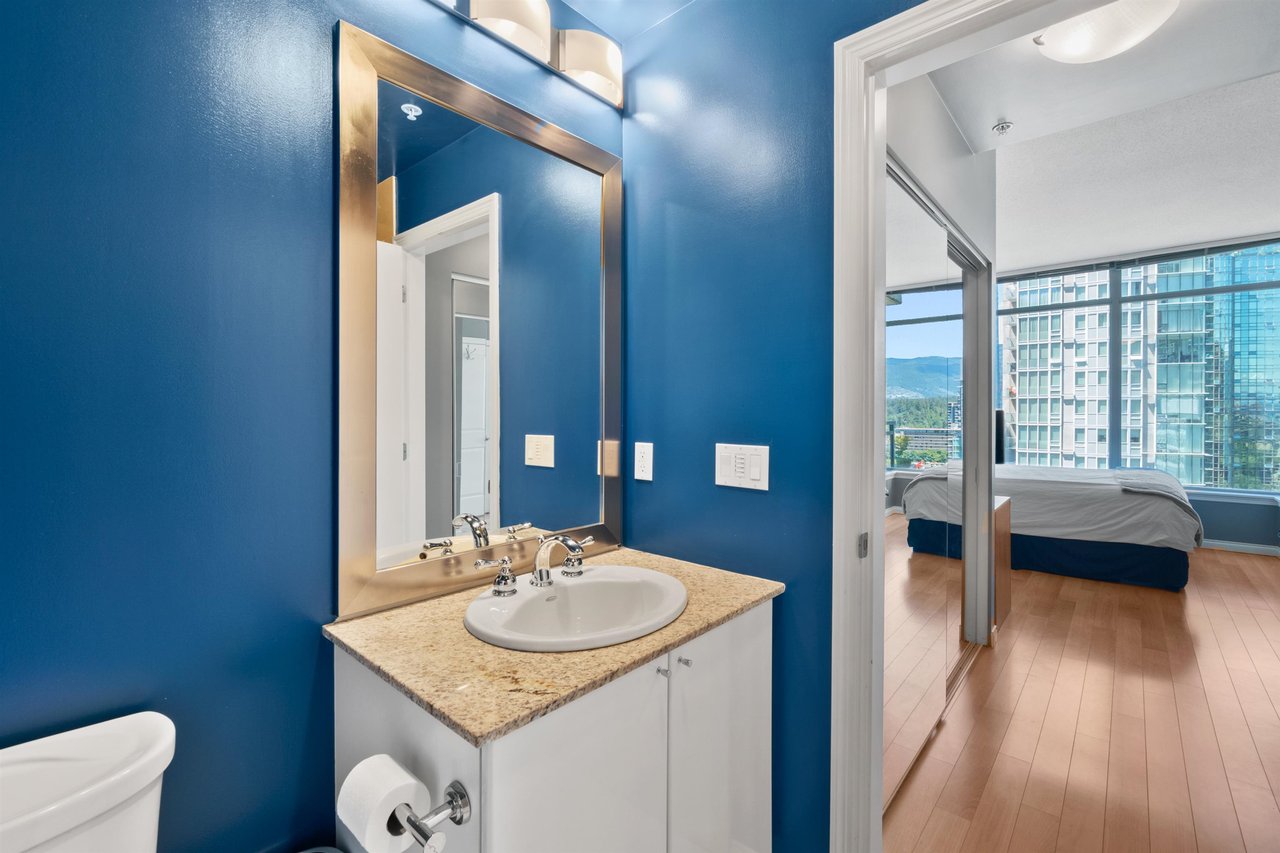 1004-1211 Melville Street, Vancouver