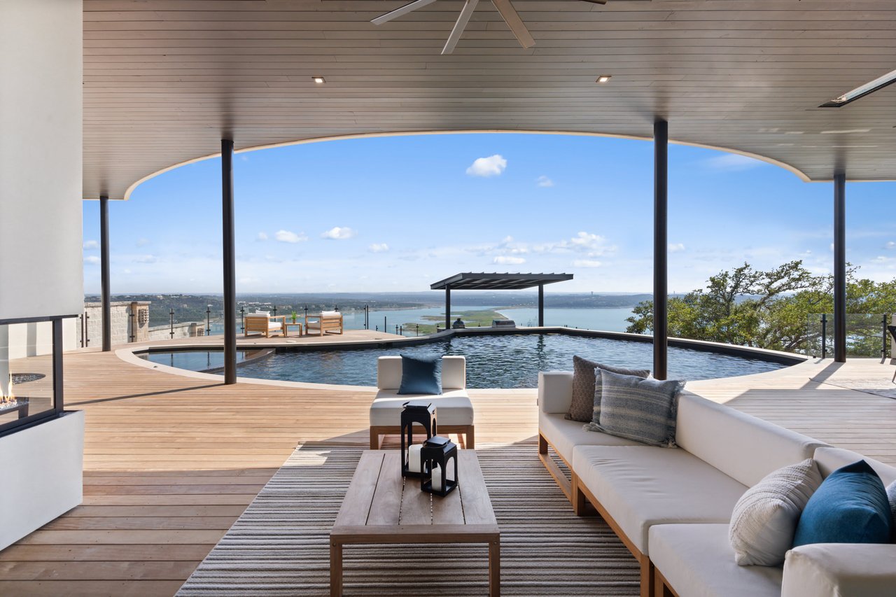 6809 Oasis Pass