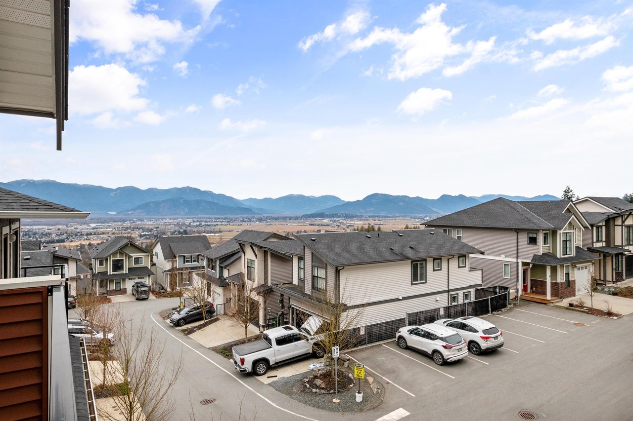 18-47042 Macfarlane Pl