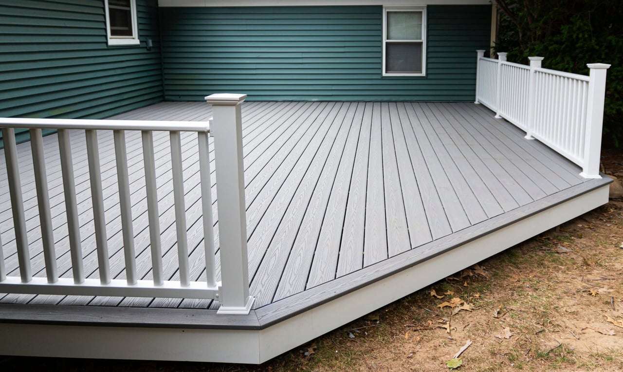 Which is Best for your Deck: Wood or Composite?