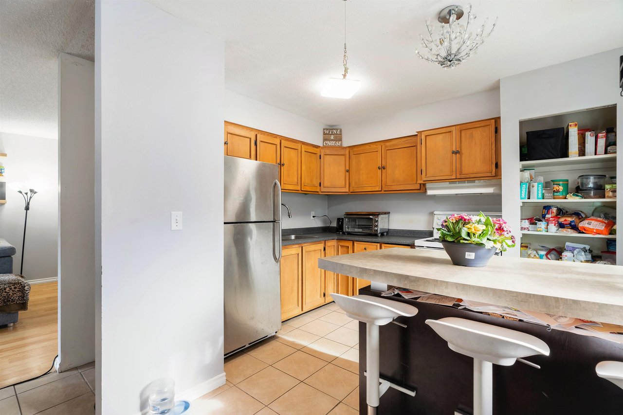 4-313 Highland Wy