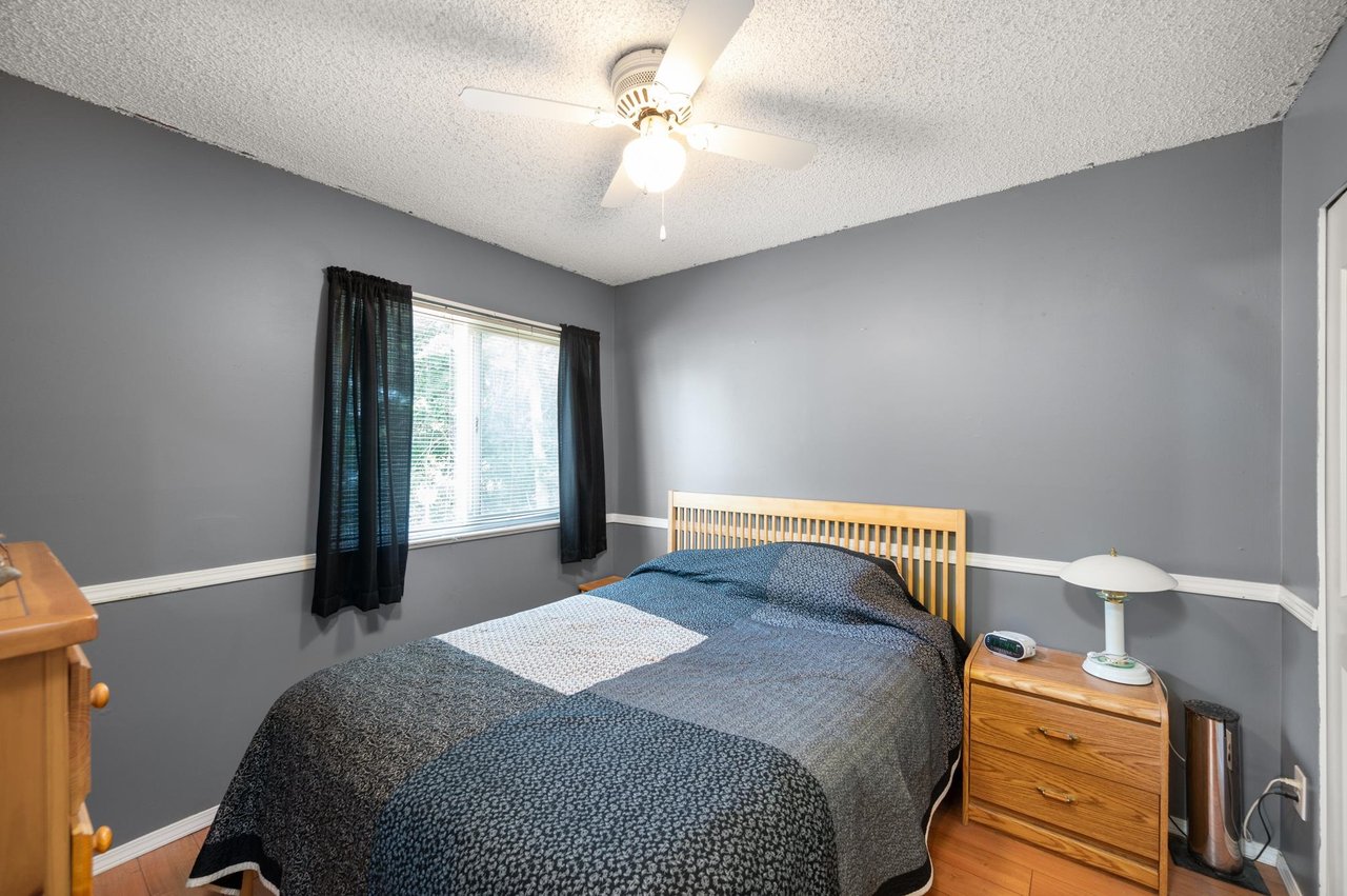 24-2830 W Bourquin Cres