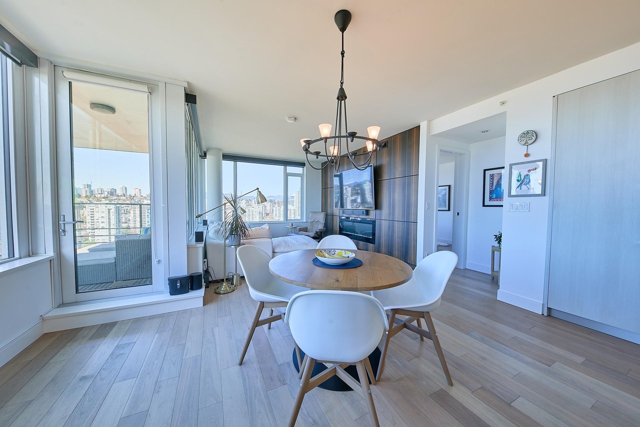 1804-210 Salter Street, New Westminster