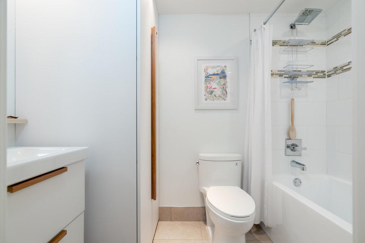 308-3905 Springtree Drive, Vancouver