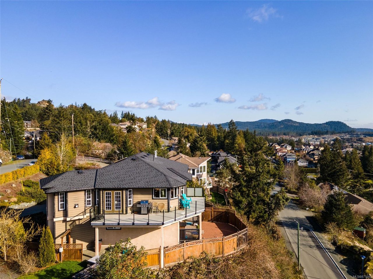 939 Whisperwind Pl, Langford