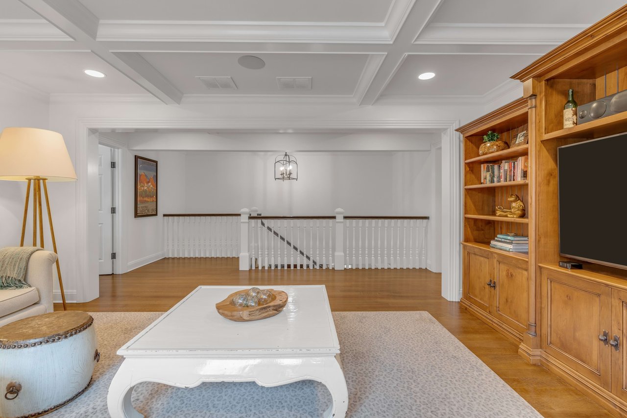 20 Van Beuren Road, Morris Township