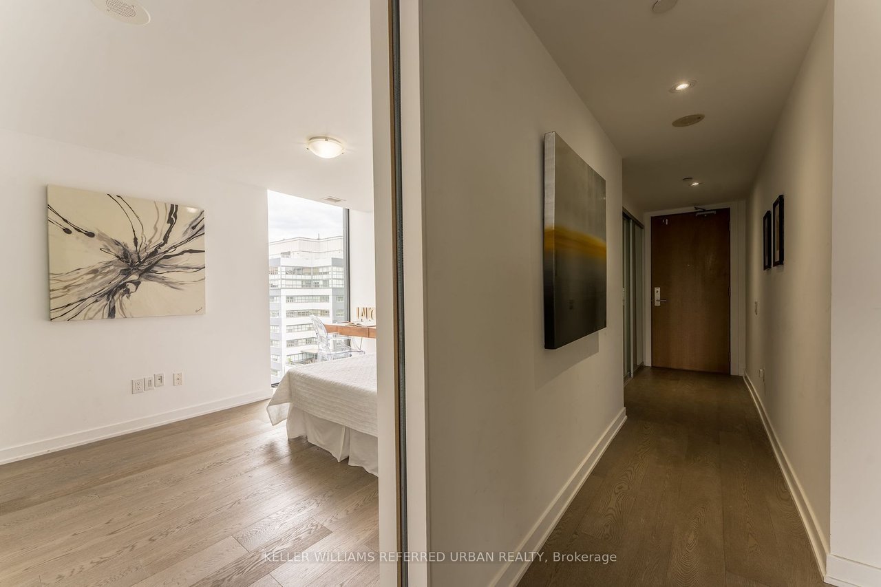 THOMPSON RESIDENCES 