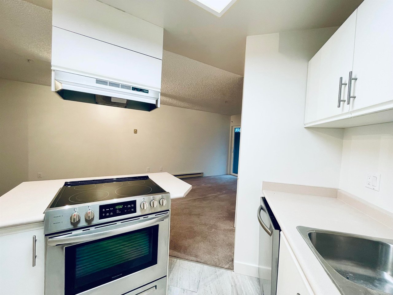 A210-40100 Willow Cres