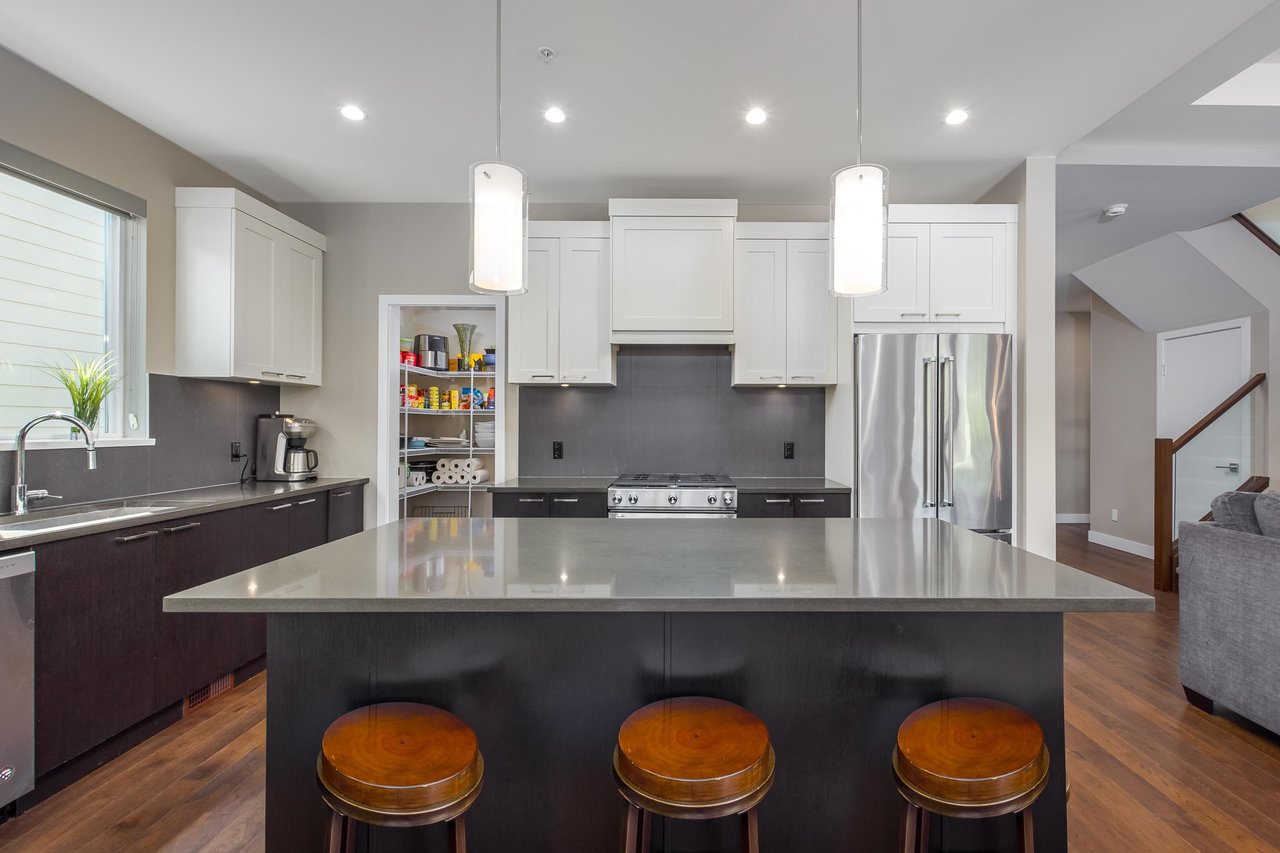 39279 Mockingbird Cres