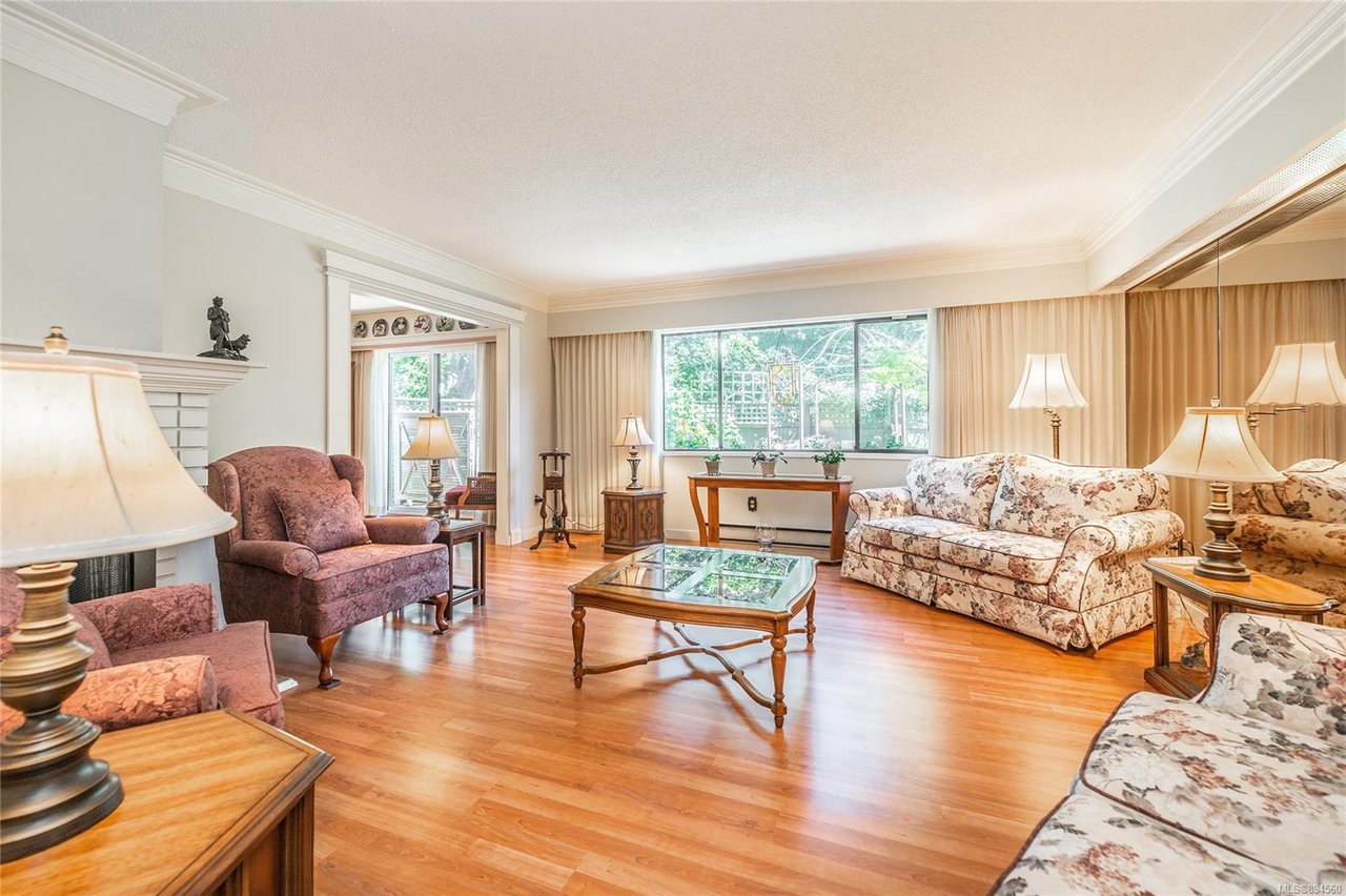 8-1019 Pemberton Rd