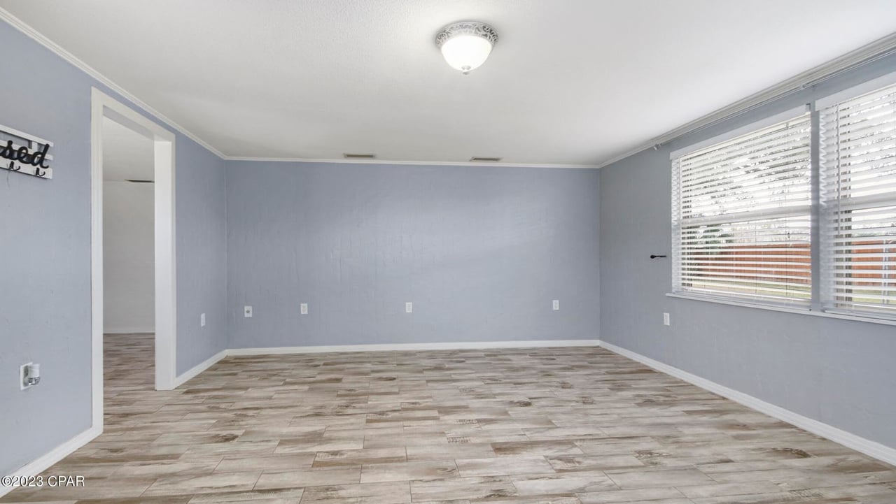 635 S GAY Avenue