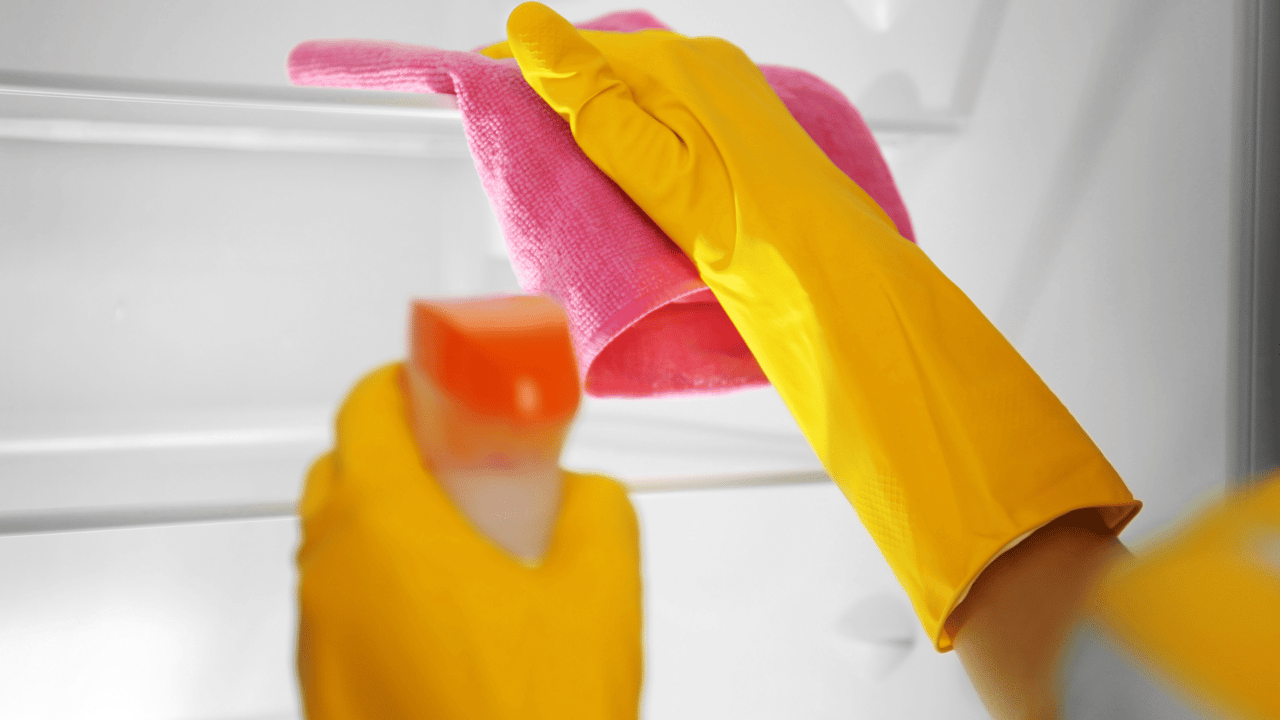 Refrigerator Cleaning Tips