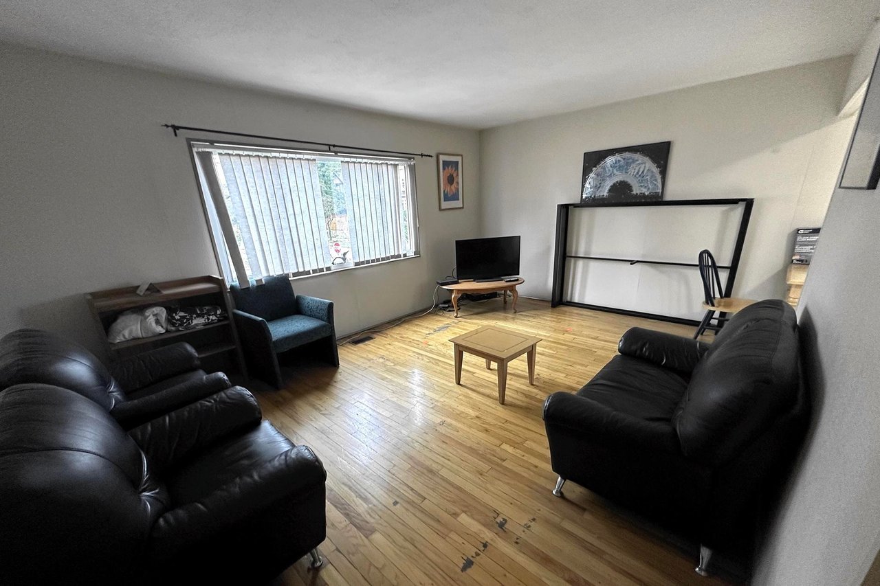 3008 Clark Dr