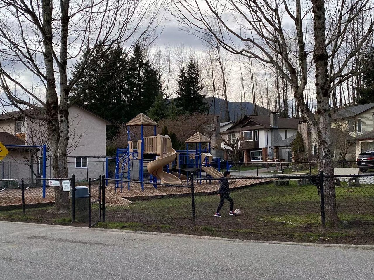 1299 Flynn Cres