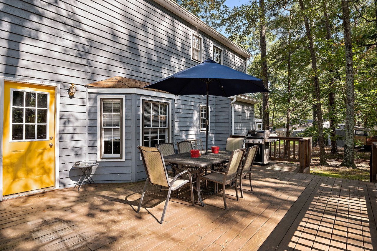 8914 Playground Circle