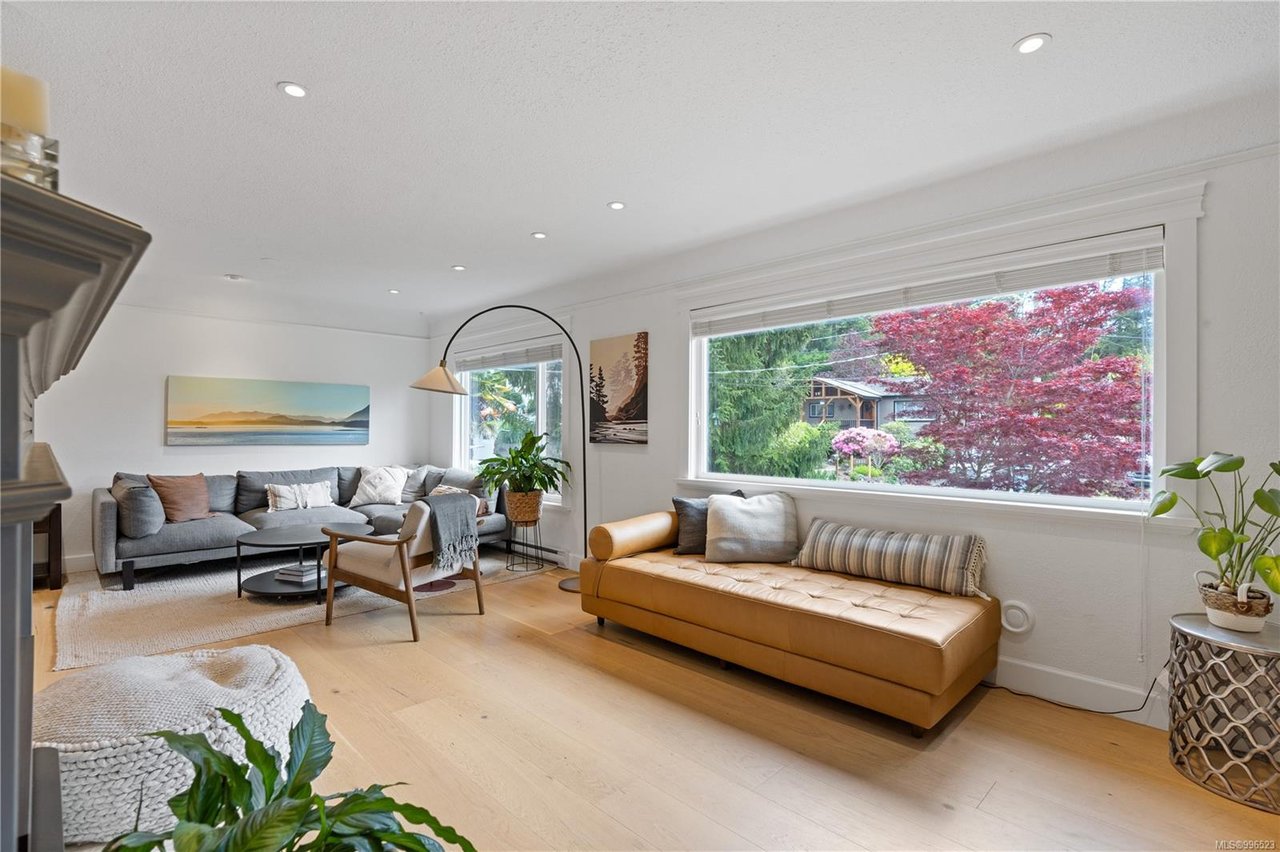 1228 Pearce Cres