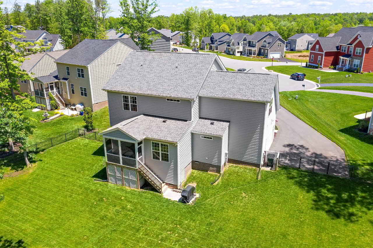 9006 Lavenham Place