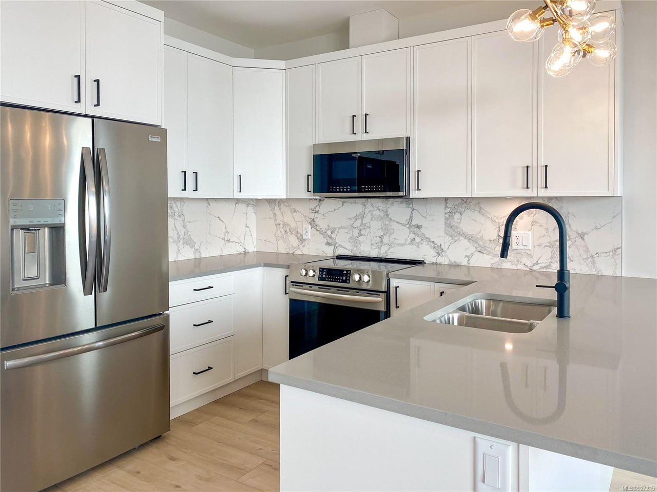 A-6532 Noblewood Pl